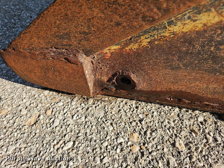 image for item MP9479 80"W skid steer bucket