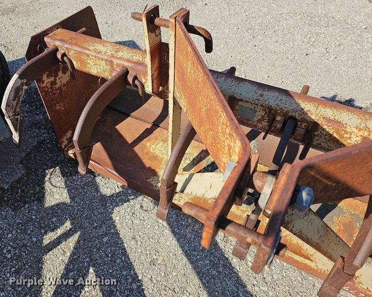 image for item MP9483 Land Pride BB2572  6'W box blade