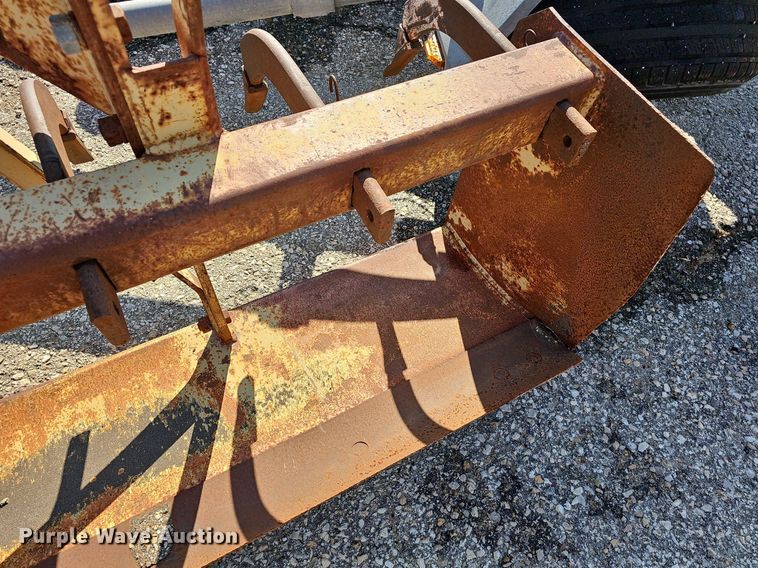 image for item MP9483 Land Pride BB2572  6'W box blade