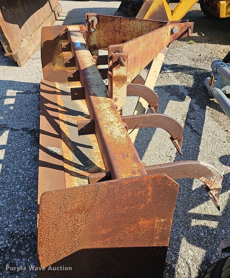 image for item MP9483 Land Pride BB2572  6'W box blade