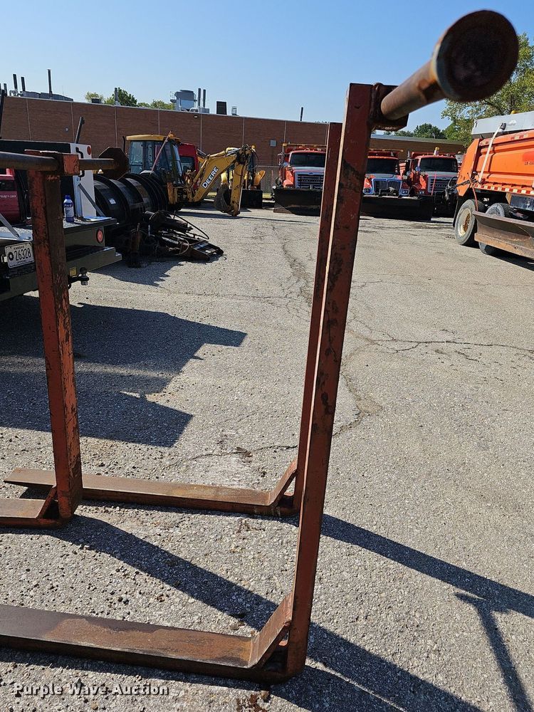 image for item MP9485 44"L forks