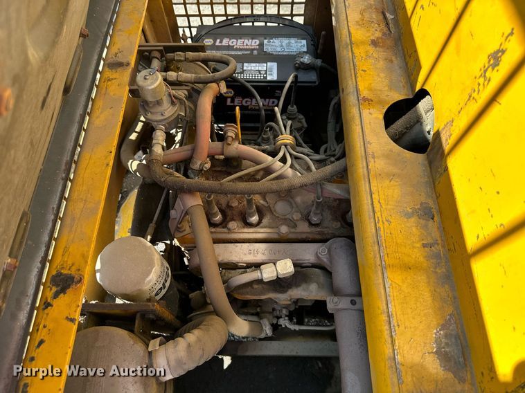 image for item MP9490 2001 Caterpillar Towmotor 392S  forklift