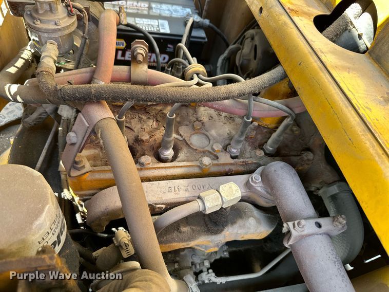 image for item MP9490 2001 Caterpillar Towmotor 392S  forklift