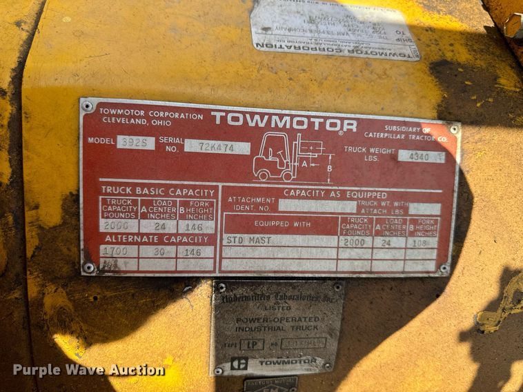 image for item MP9490 2001 Caterpillar Towmotor 392S  forklift