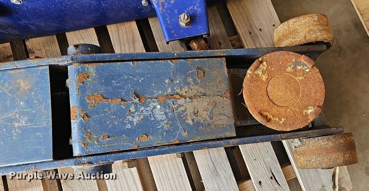 image for item MP9491 (2) Westward floor jacks