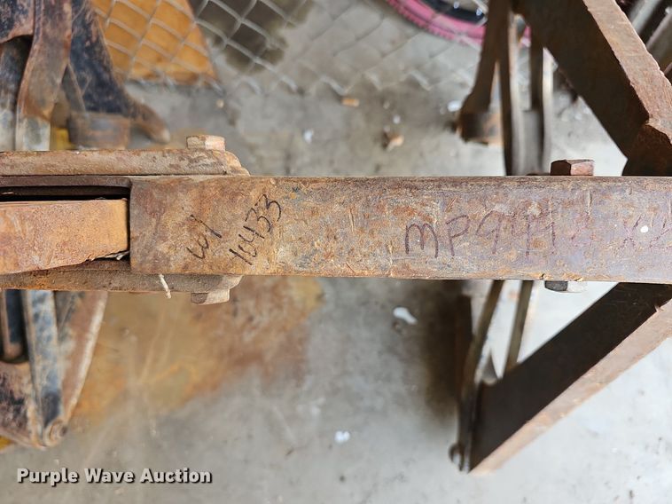 image for item MP9492 (2) Liftall barrier wall clamps