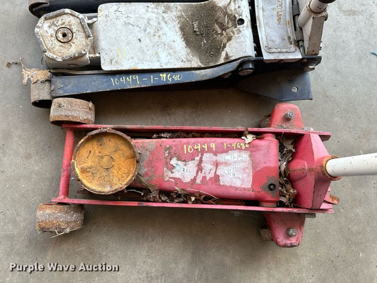 image for item MP9494 (2) floor jacks