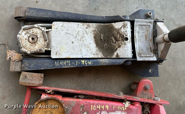 image for item MP9494 (2) floor jacks