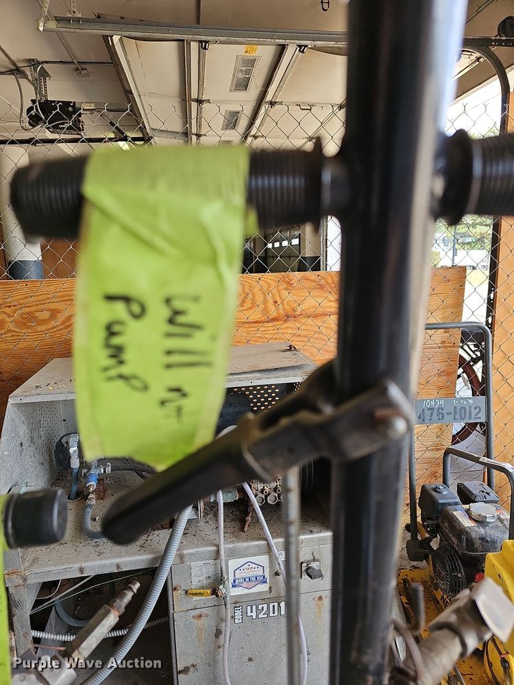 image for item MP9495 (2) OTC Stringer bottle jacks