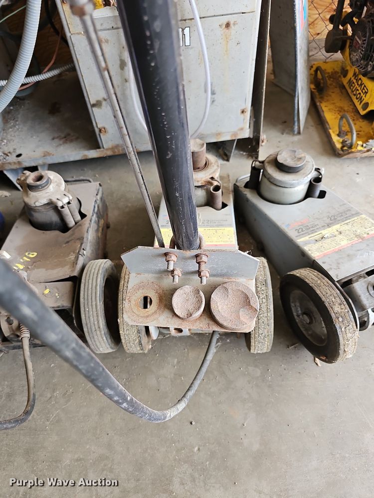 image for item MP9495 (2) OTC Stringer bottle jacks