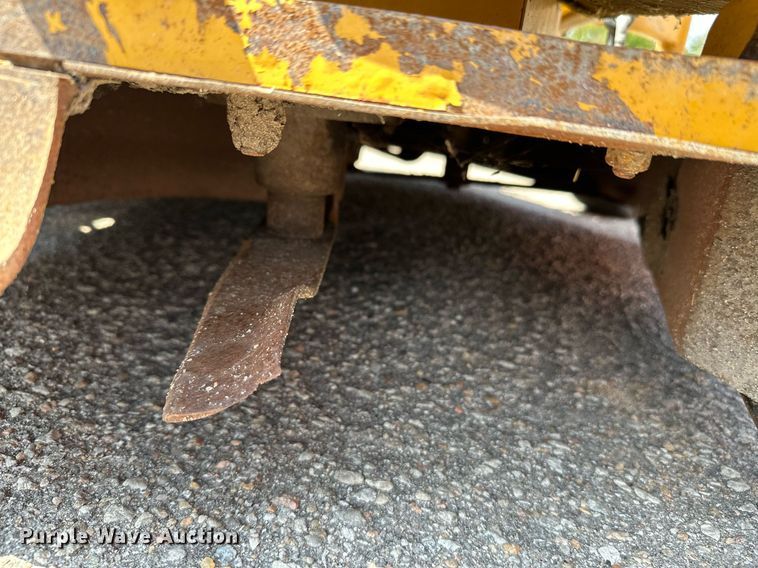 image for item NF9132 2004 Hustler Z  ZTR lawn mower