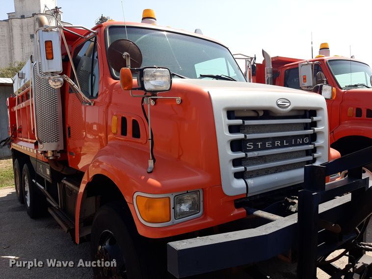 image for item NF9133 2003 Sterling LT7501  dump truck