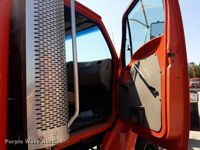 image for item NF9133 2003 Sterling LT7501  dump truck