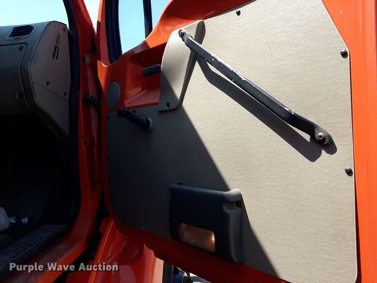 image for item NF9133 2003 Sterling LT7501  dump truck