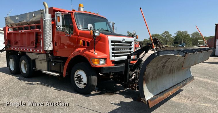 image for item NF9134 2003 Sterling LT7501  dump truck