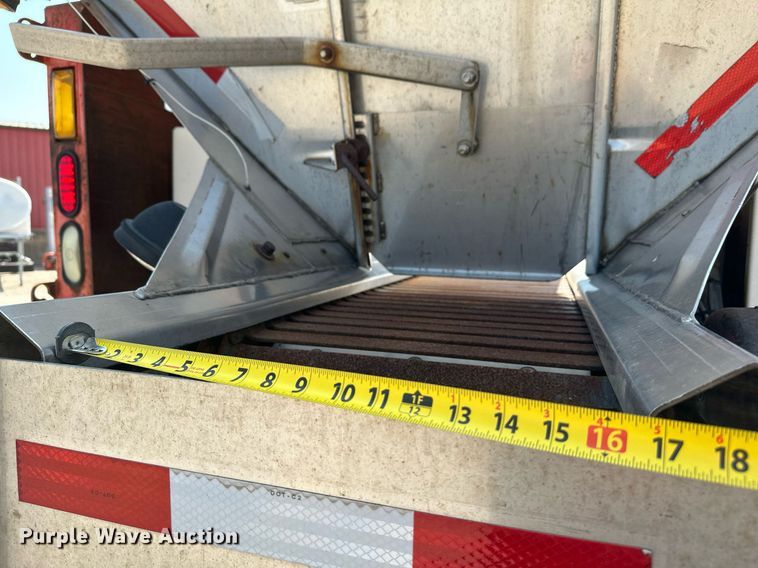 image for item NF9134 2003 Sterling LT7501  dump truck