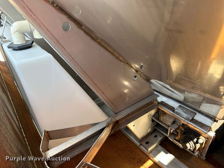 image for item NF9134 2003 Sterling LT7501  dump truck