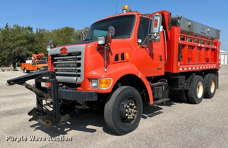 image for item NF9138 2003 Sterling LT7501  dump truck
