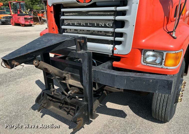 image for item NF9138 2003 Sterling LT7501  dump truck