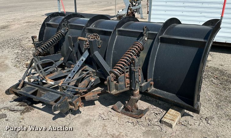 image for item NF9138 2003 Sterling LT7501  dump truck