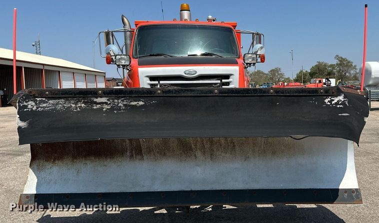 image for item NF9140 2005 Sterling LT7500  dump truck