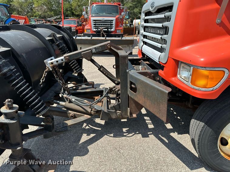 image for item NF9140 2005 Sterling LT7500  dump truck