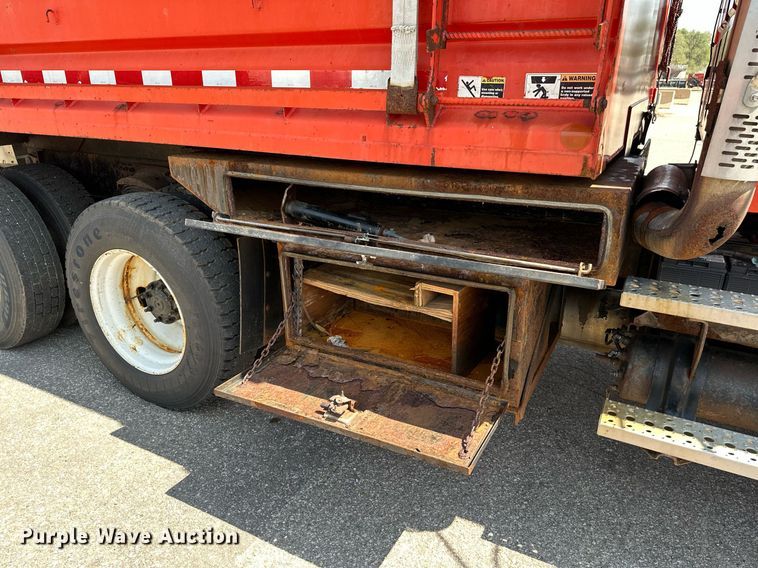 image for item NF9140 2005 Sterling LT7500  dump truck