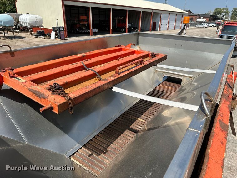 image for item NF9140 2005 Sterling LT7500  dump truck