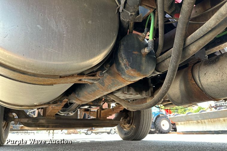 image for item NF9140 2005 Sterling LT7500  dump truck