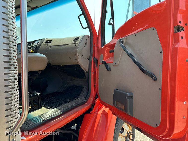 image for item NF9140 2005 Sterling LT7500  dump truck