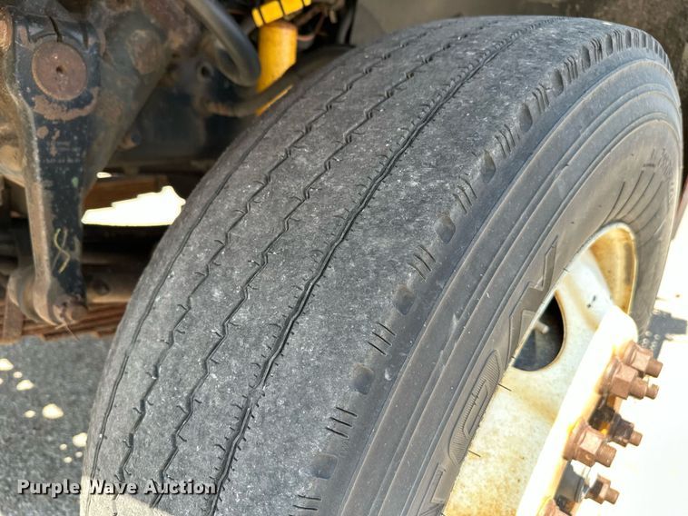 image for item NF9140 2005 Sterling LT7500  dump truck