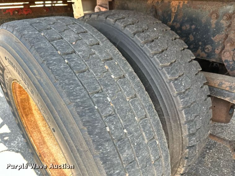 image for item NF9140 2005 Sterling LT7500  dump truck