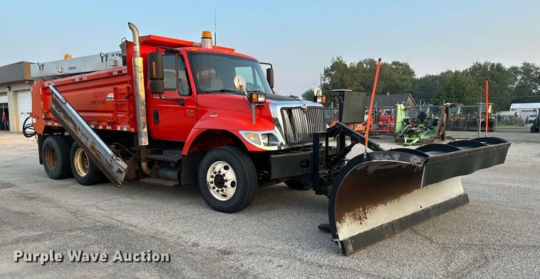 image for item NF9164 2007 International 7400  dump truck