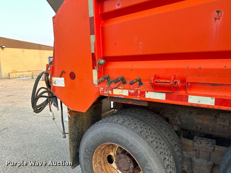 image for item NF9164 2007 International 7400  dump truck