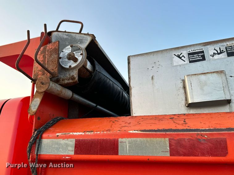 image for item NF9164 2007 International 7400  dump truck