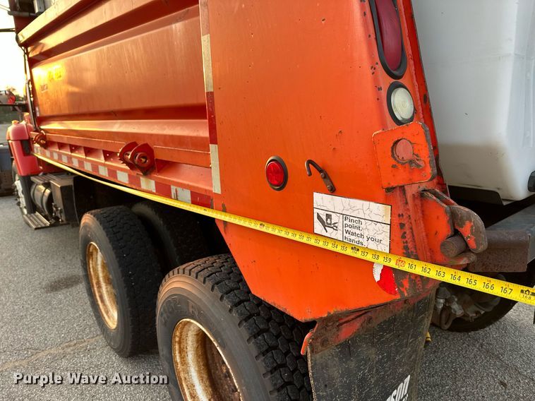 image for item NF9164 2007 International 7400  dump truck