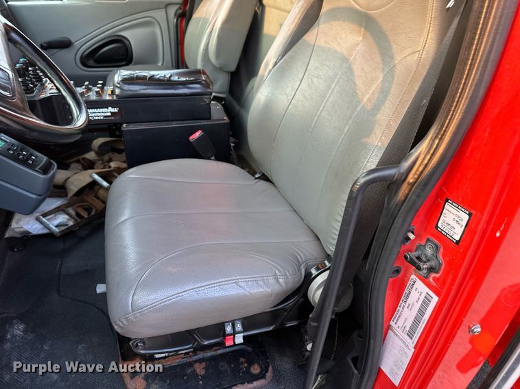 image for item NF9164 2007 International 7400  dump truck