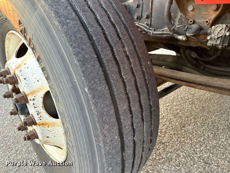 image for item NF9164 2007 International 7400  dump truck