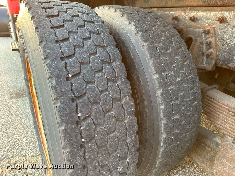 image for item NF9164 2007 International 7400  dump truck