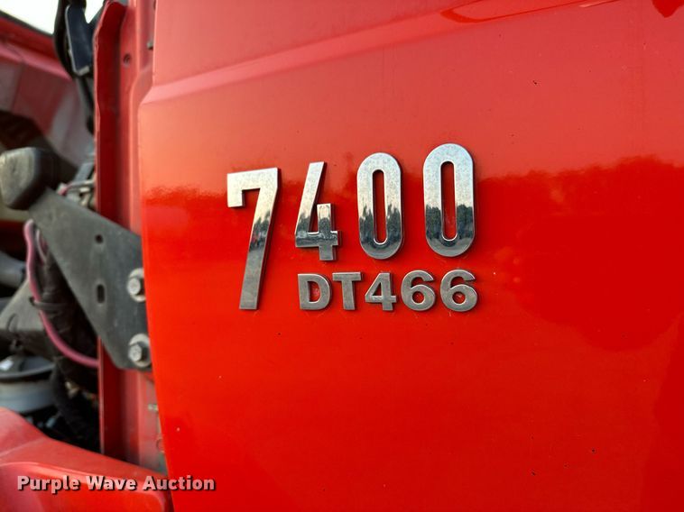 image for item NF9164 2007 International 7400  dump truck