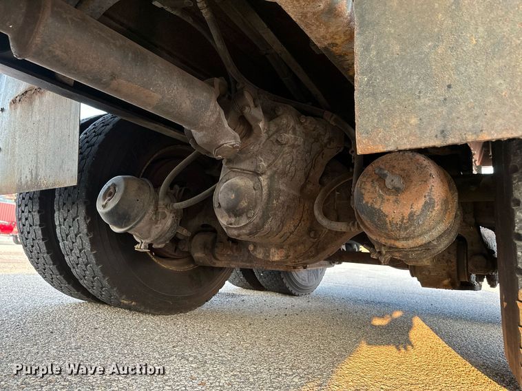 image for item NF9165 2007 International 7500  dump truck