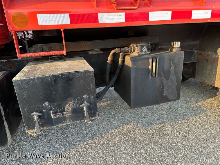 image for item NF9165 2007 International 7500  dump truck