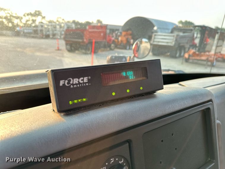 image for item NF9165 2007 International 7500  dump truck