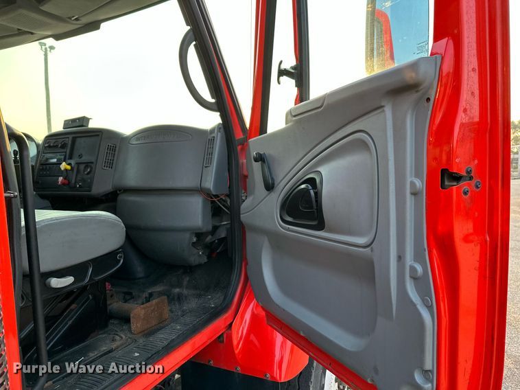 image for item NF9165 2007 International 7500  dump truck