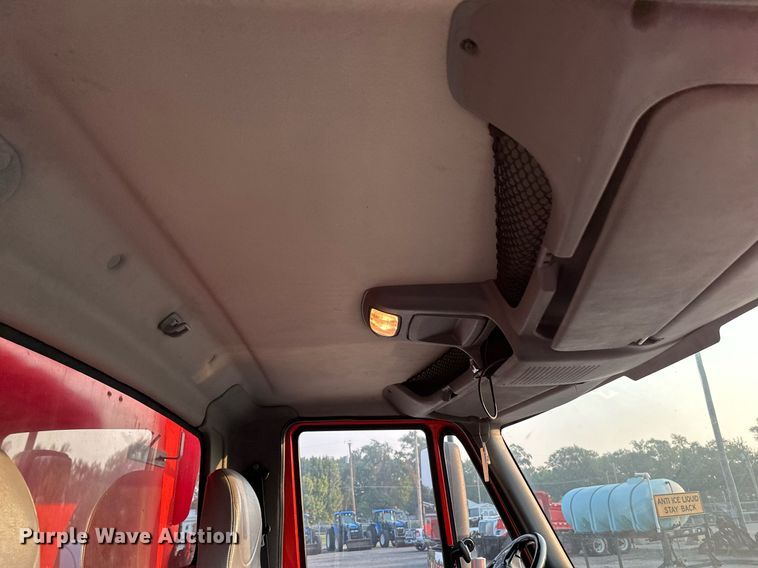 image for item NF9165 2007 International 7500  dump truck