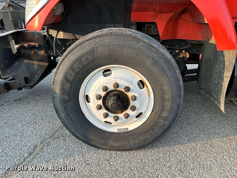 image for item NF9165 2007 International 7500  dump truck