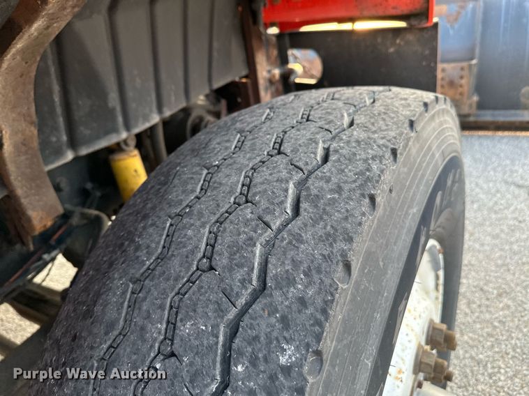 image for item NF9165 2007 International 7500  dump truck