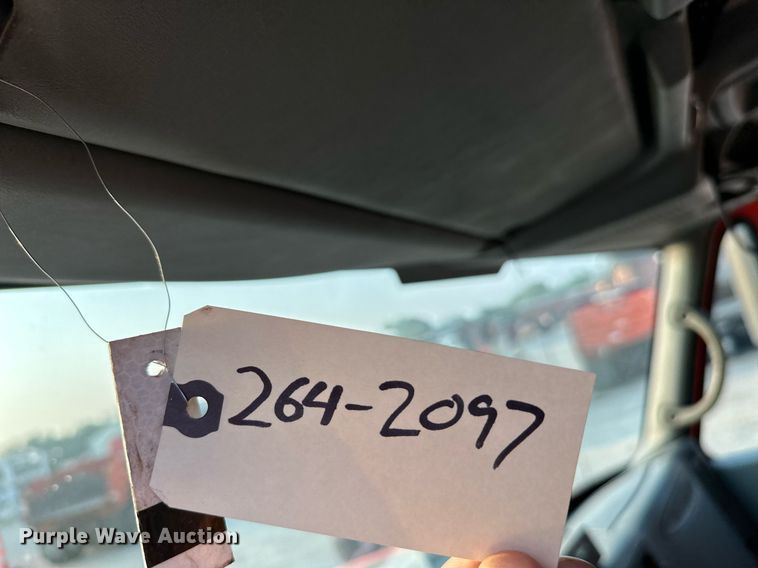 image for item NF9165 2007 International 7500  dump truck