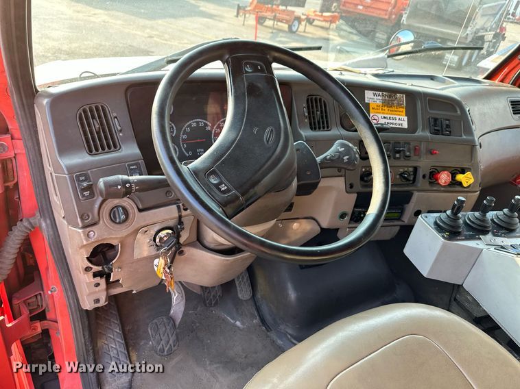 image for item NF9166 2006 Sterling LT7500  dump truck