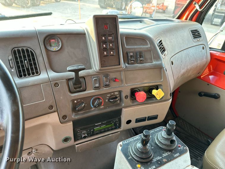 image for item NF9167 2006 Sterling LT7500  dump truck